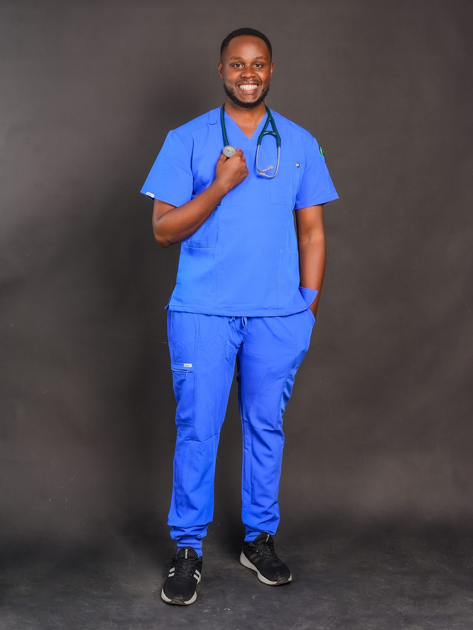 AK0_8152 Buy medical scrubs
